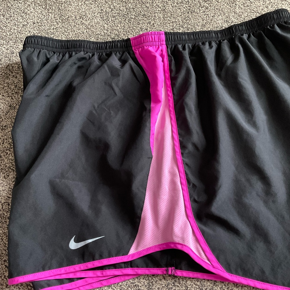 Nike Womens Dri-Fit Shorts 2x